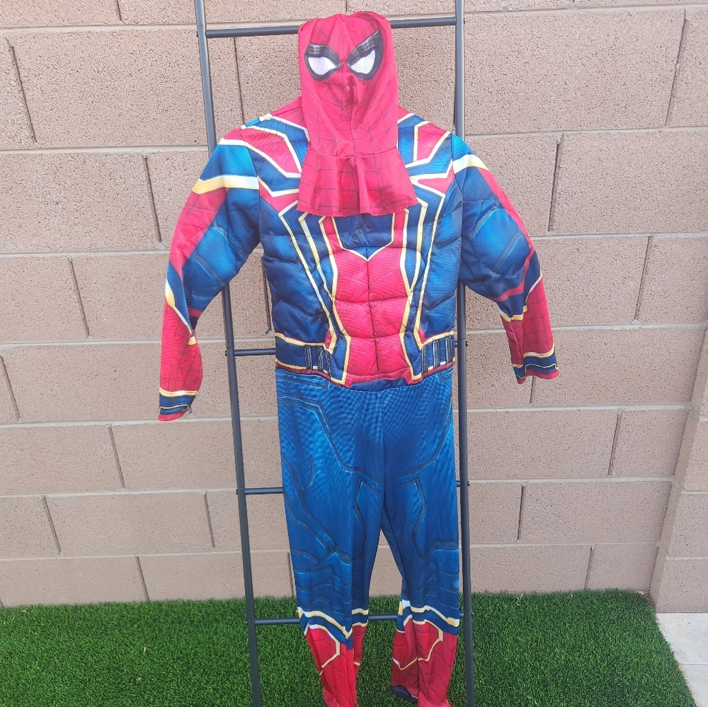 Kids Large Rubies MARVEL Avengers Deluxe Iron Spider Man